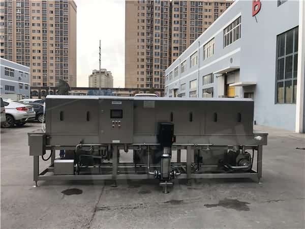 塑料筐清洗機設(shè)備價格 清洗~900只小時 菌落總數(shù)小于10